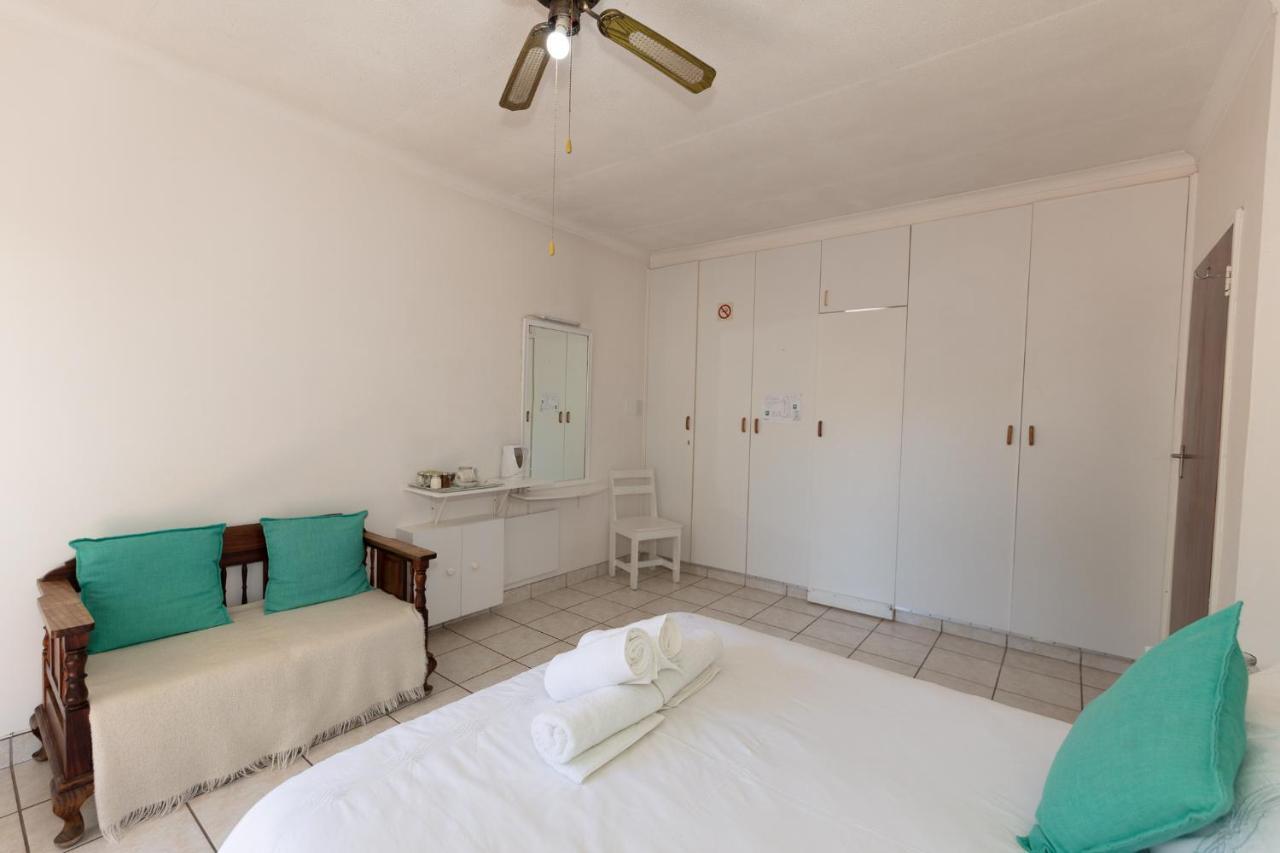 Nothando Backpackers Lodge Plettenberg Bay Exterior foto